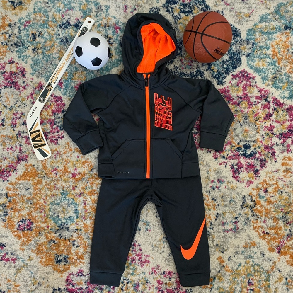 LIKE NEW! Nike Toddler Tracksuit Logo Pant Set